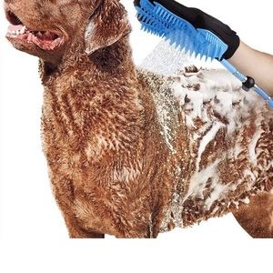 NWOT Pet Bathing Massaging Glove